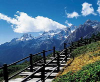 Hikking trails on the summit of Yak Meadow, Jade Dragon Snow Mountain